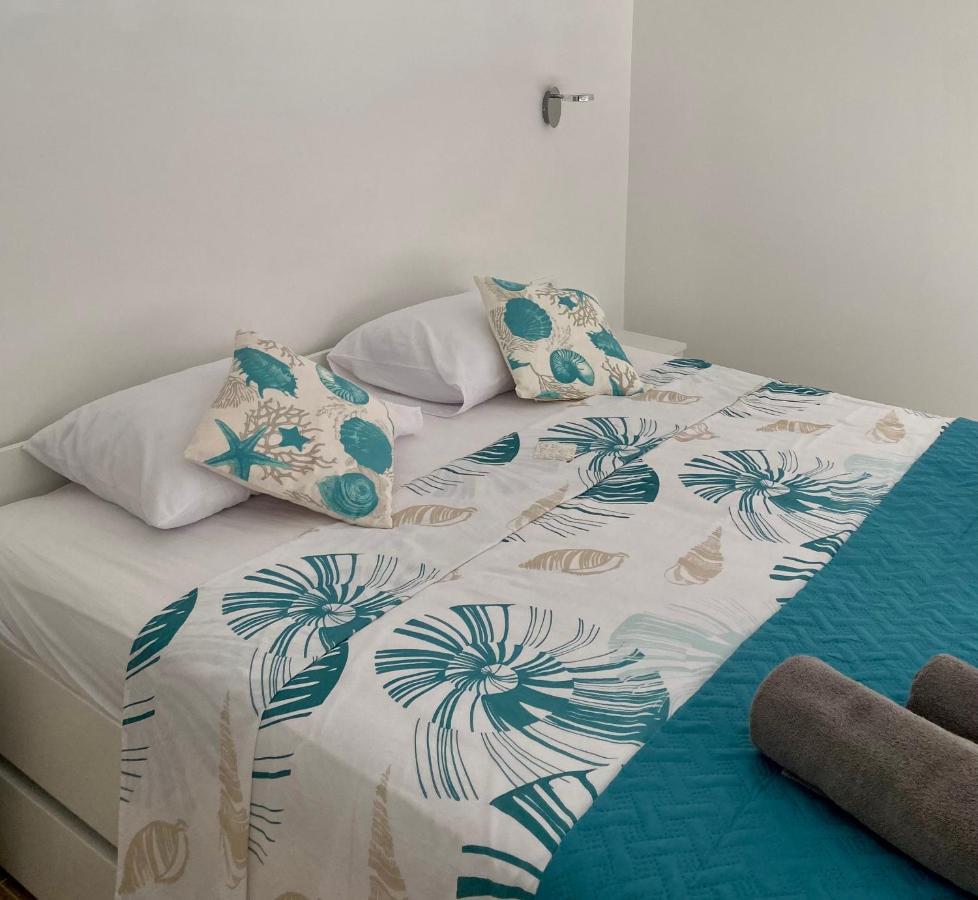 Apartmani Begic 1 I 2 Barbat na Rabu ภายนอก รูปภาพ
