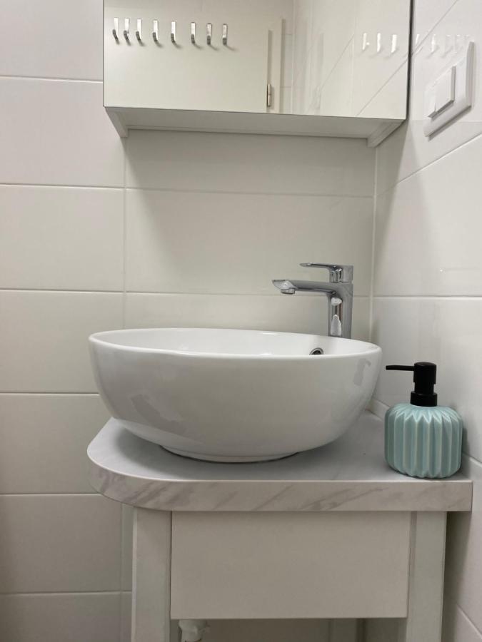 Apartmani Begic 1 I 2 Barbat na Rabu ภายนอก รูปภาพ